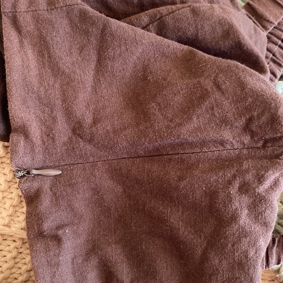 I am selling a brown crop top in woman’s size 10. - Picture 8 of 11